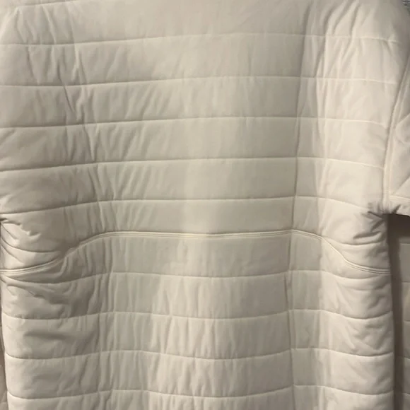 Lululemon dynamic movement crew size 4 - Picture 8 of 9